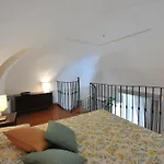 Victor's House شقة